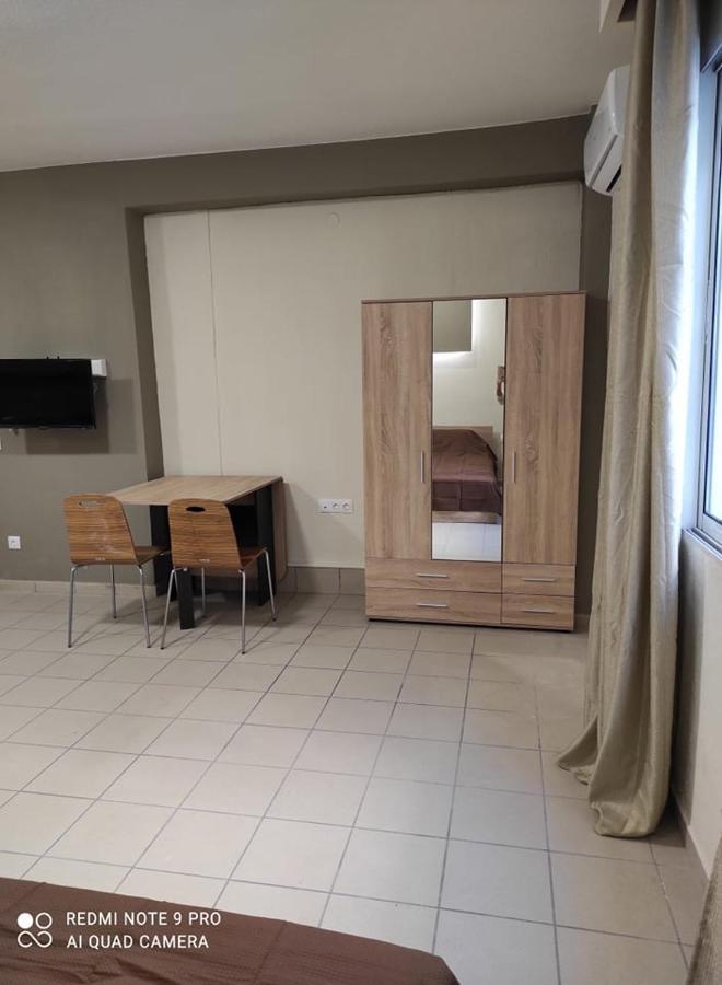 Ladadika New 2